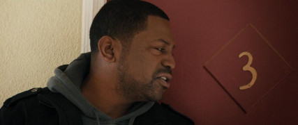 Кадр з фільму Гаси світло