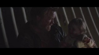 Кадр з фільму Ноша (Карґо)