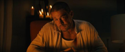 Кадр з фільму Кліпни двічі