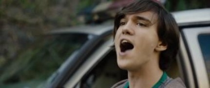 Кадр з фільму Здичавіла