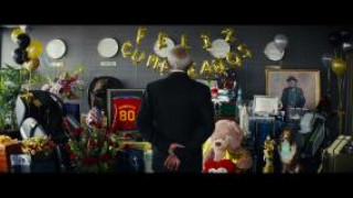 Кадр з фільму Офіційний конкурс