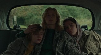 Кадр з фільму Гніздо