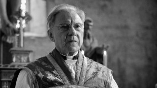 Кадр з фільму Пофарбоване пташеня