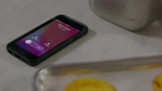 Кадр з фільму Острів яхт і таємниць: Отруєні в раю