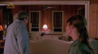 Кадр з фільму Багаті на любов