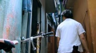 Кадр з фільму Звичайна людина