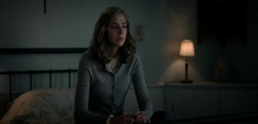 Кадр з фільму Нечистива