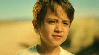 Кадр з фільму Хлопчик на ім'я Вітрильник