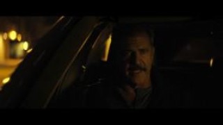 Кадр з фільму Закатати в асфальт