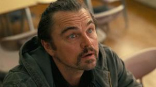 Кадр з фільму Одна битва за іншою