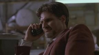 Кадр з фільму Дорога без вороття