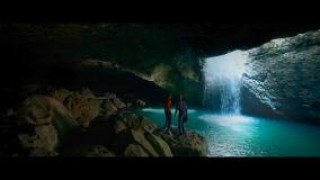 Кадр з фільму Магічні двері