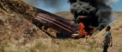 Кадр з фільму Вовча яма 2