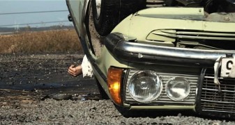 Кадр з фільму Гірке кохання