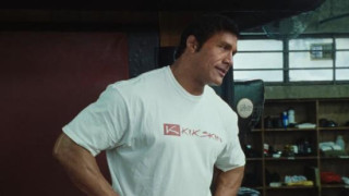 Кадр з фільму Незламний