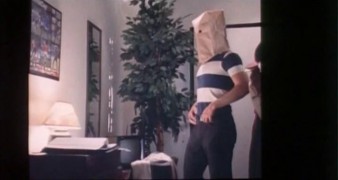 Кадр з фільму Авторська теорія