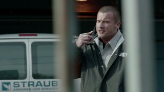 Кадр з фільму Напад на Волл-стріт