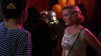 Кадр з фільму Таємниця школи мистецтв