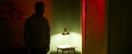 Кадр з фільму Закатати в асфальт