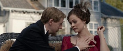 Кадр з фільму Амундсен