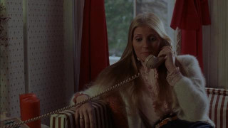 Кадр з фільму На самоті в темряві