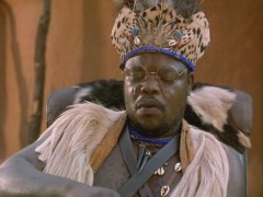 Кадр з фільму Містер Бонс