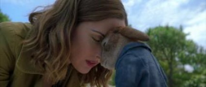 Кадр з фільму Кролик Петрик