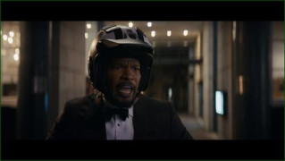 Кадр з фільму Знову в дії