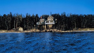 Кадр з фільму Людина без обличчя