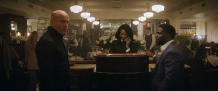 Кадр з фільму Людина з Торонто