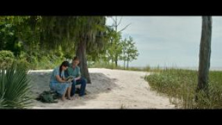 Кадр з фільму Там, де співають раки