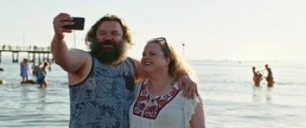 Кадр з фільму За бортом