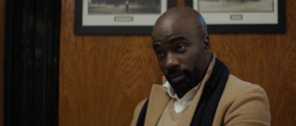 Кадр з фільму На південь від раю