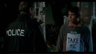 Кадр з фільму Поза грою