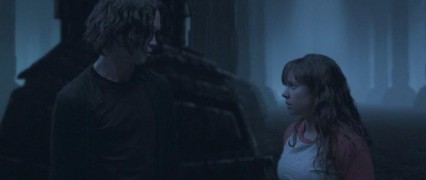 Кадр з фільму Крики, що стихають