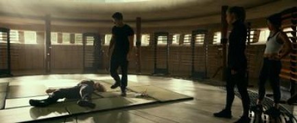 Кадр з фільму Нескінченність