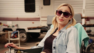 Кадр з фільму Брати Менсони проти зомбі