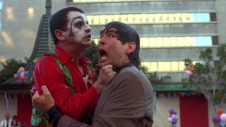 Кадр з фільму Дріт під напругою