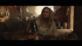 Кадр з фільму Вічні