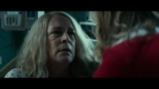 Кадр з фільму Хелловін убиває