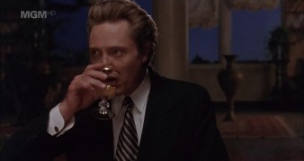 Кадр з фільму Комфорт подорожніх