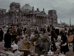 Кадр з фільму Думки сторін