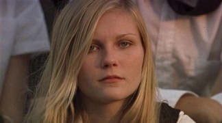 Кадр з фільму Незаймані самогубці