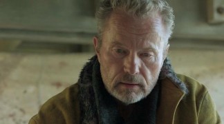 Кадр з фільму Імперія акул