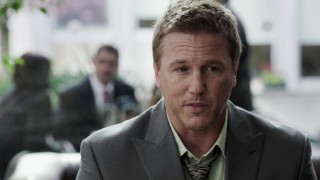 Кадр з фільму Напад на Волл-стріт