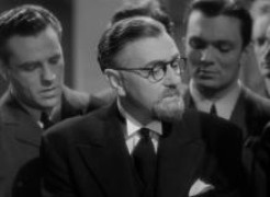 Кадр з фільму Бути чи не бути