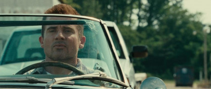 Кадр з фільму Солом'яні пси