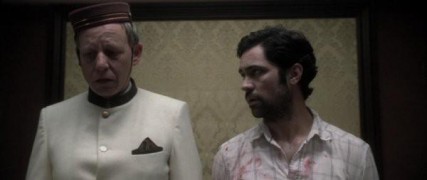 Кадр з фільму Навпроти по коридору