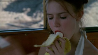 Кадр з фільму Лоліта