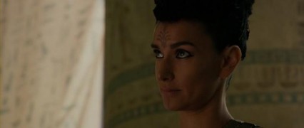 Кадр з фільму Вихід: Боги та царі